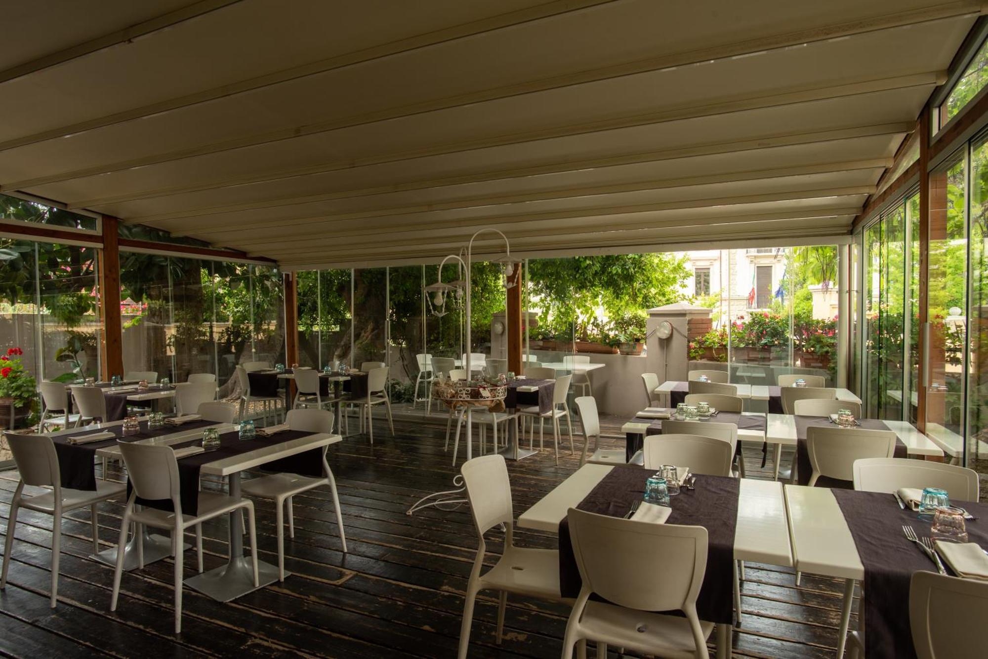 Locanda Dei Buoni E Cattivi カリアリ エクステリア 写真