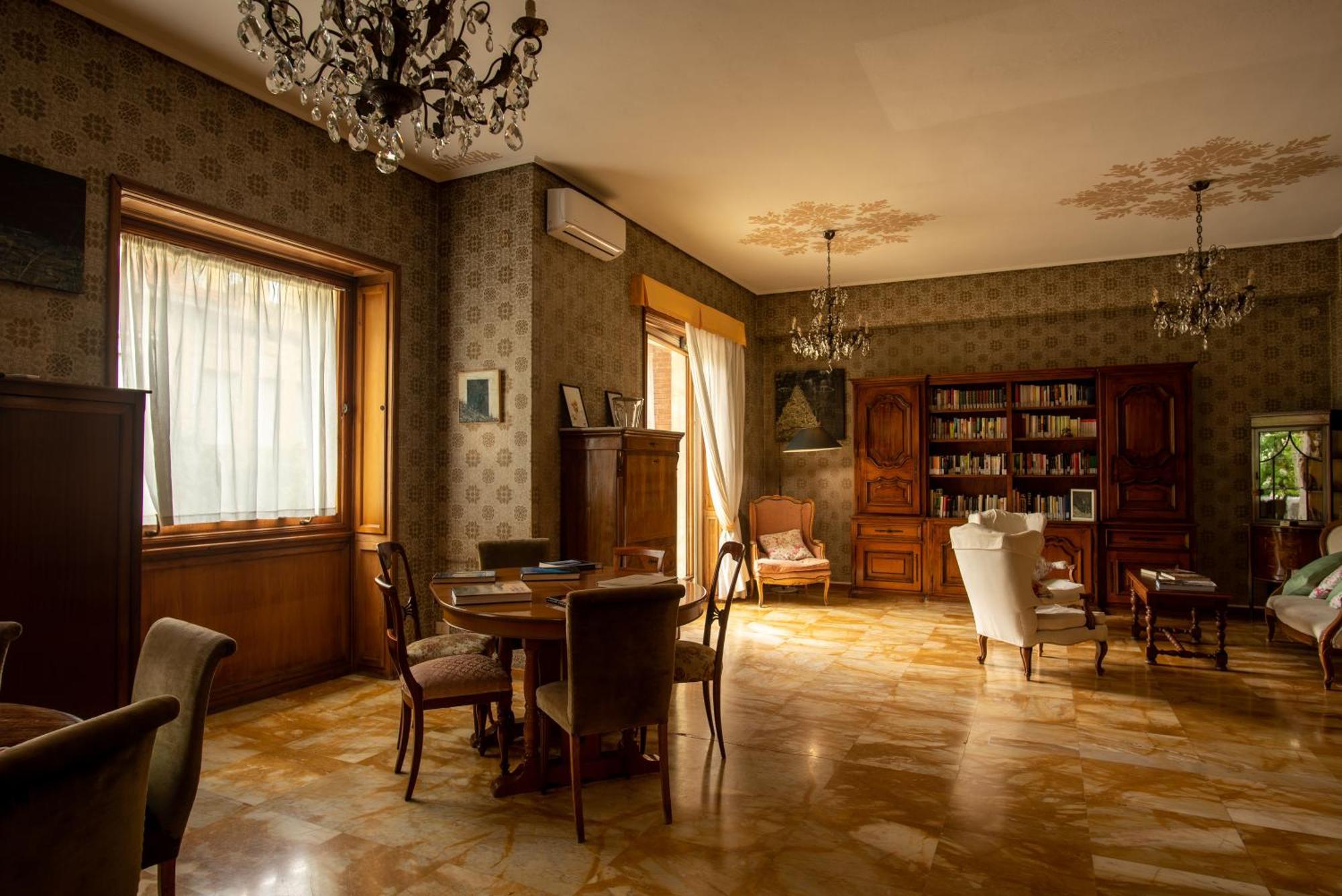 Locanda Dei Buoni E Cattivi カリアリ エクステリア 写真