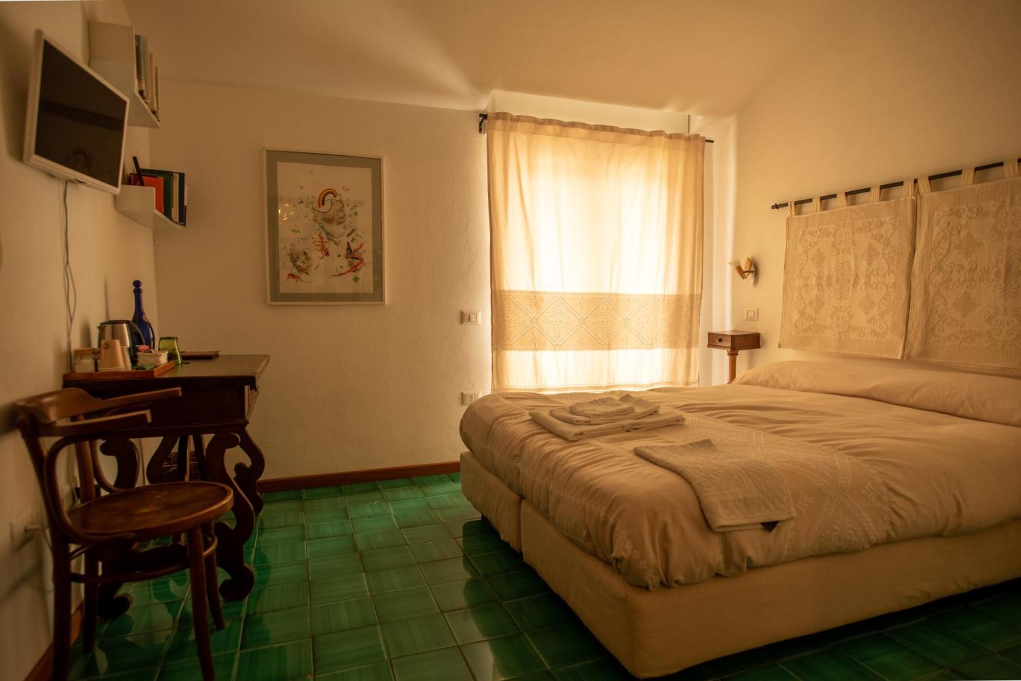 Locanda Dei Buoni E Cattivi カリアリ エクステリア 写真