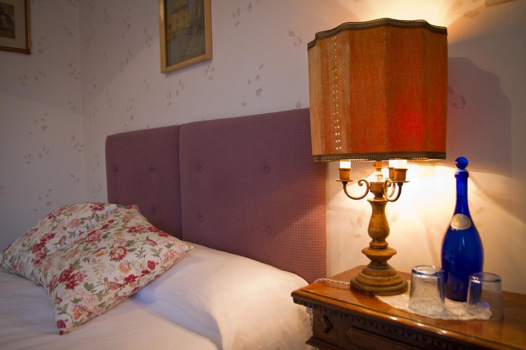 Locanda Dei Buoni E Cattivi カリアリ エクステリア 写真